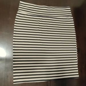Taupe and Black Striped Midi Skirt. Size 3XL. No Slits